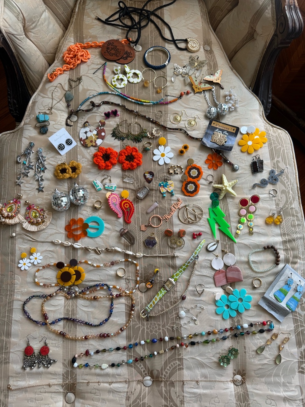 Lot of 70+ pieces of boho / hippie jewelry